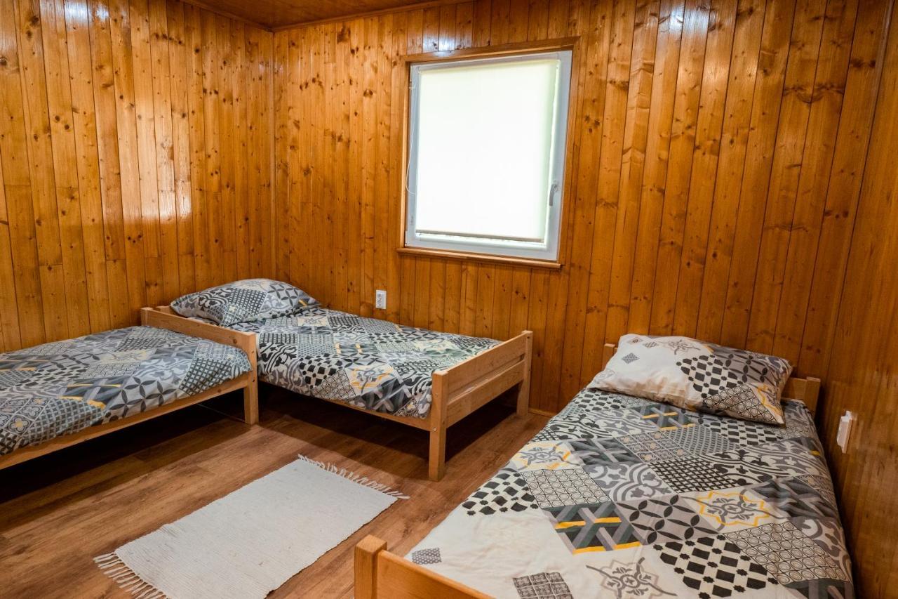 Tennis Guesthouse Ordacsehi Exterior photo